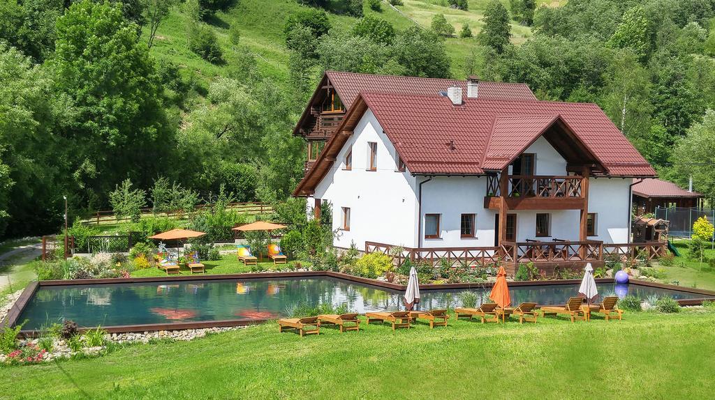 Gallery Of Mountains Holiday Home Yasinya Exterior photo