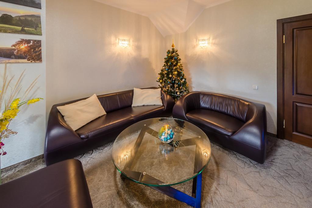 Gallery Of Mountains Holiday Home Yasinya Room photo