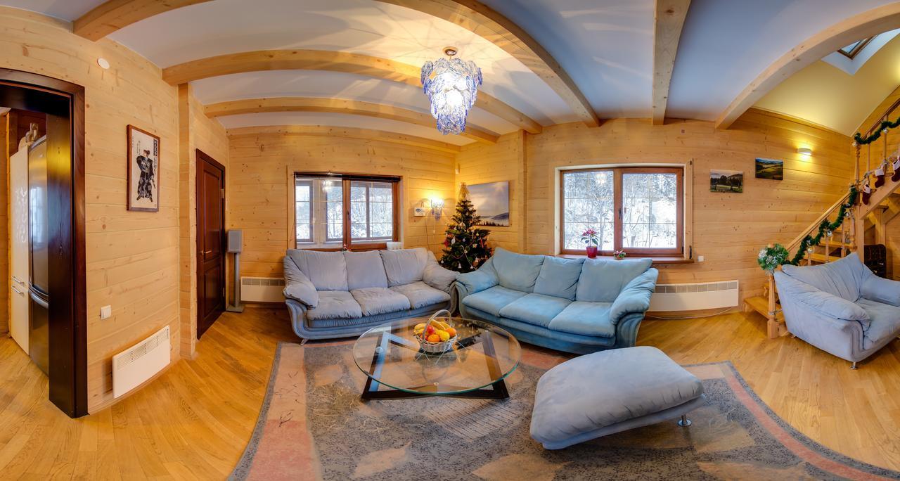 Gallery Of Mountains Holiday Home Yasinya Exterior photo